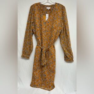 THE LOFT Mustard Floral Tie Waist Dress, NWT BOHO
fully lined w/ sheer overlay